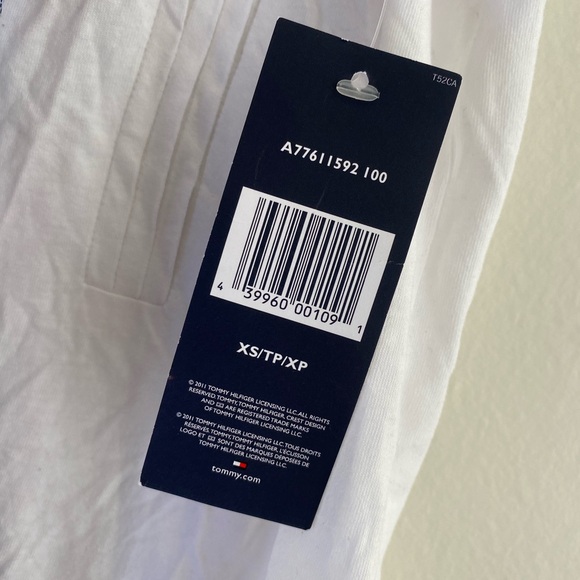 NWT Tommy Hilfiger Top - Picture 3 of 5
